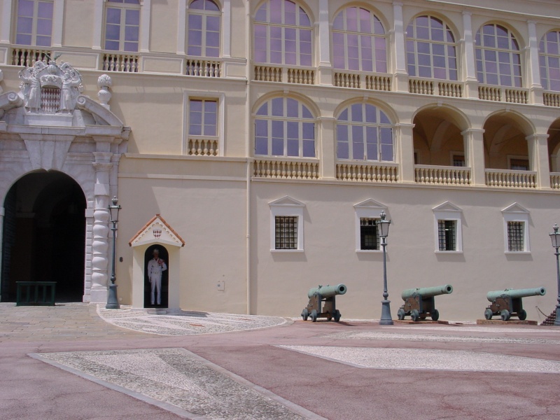 Monaco Fuerstenschloss 2.JPG -                                